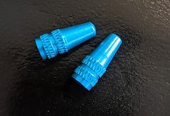 Ohne Marke 2x Ventilkappen SV hellblau (1 Paar) NEU