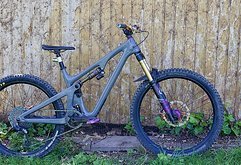 Yeti Cycles SB140 C-Series (2021) – Top-Zustand, High-End-Komponenten