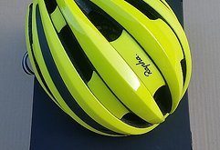 Rapha Helm S 51-55 cm Chartreuse / Mips / Giro