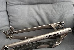 Commençal Meta SX V4 Hinterbau / Kettenstrebe / Sitzstrebe