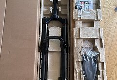 RockShox ZEB Ultimate Charger 3.1 RC2 DebonAir+ 29" 44mm Boost 170mm
