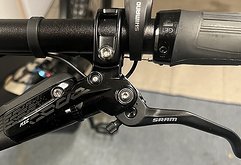 SRAM Code RSC Bremsen Set VR HR Scheiben Adapter Trickstuff