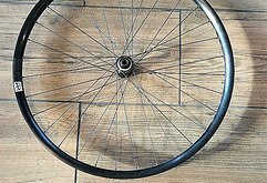 Newmen Performance 30 Vorderrad MTB 27,5er 15x100 XT Neu