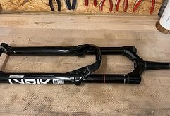 RockShox 29" Lyrik Ultimate Charger 3 (D1) RC2 160 mm / 44 Offset