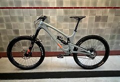 Diamondback Mission 2C, 27,5 Zoll (MTB, Enduro), Carbonrahmen Größe L