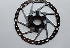 Shimano Bremsscheibe RT-EM600 CenterLock 180 mm mit Magnet