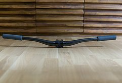 Beast Components Riser Bar 25mm + Vorbau