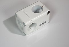 Brave Airbase BMX Dirt Vorbau 31,8 mm Lenkerklemmung 1 1/8 Zoll weiß
