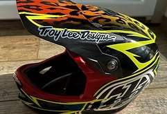 Troy Lee Designs D3 Carbon Fullface Helm