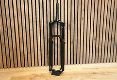 RockShox Yari / Lyrik 29" 170mm inkl. MST Kartusche V2 Rock Shox