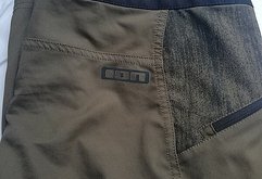 ION Scrub Short Gr.L (34) olivgrün