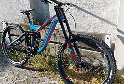 Giant Glory 1 2016 (M)