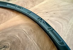 Stan's NoTubes Crest MK4, 26 Zoll, 28 Loch, neu