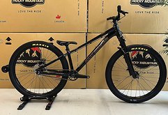 Rocky Mountain Flow Dirtjump / Pumptrack Komplettbike Gr. L