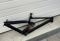 Raaw Jibb v1 | Frameset | L | Schwarz