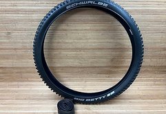 Schwalbe Big Betty Bike Park Reifen 29x2.4 Draht mit Schlauch