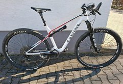 Canyon Lux CF6 2021 Carbon in M