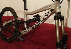 Knolly Podium Rahmen Freeride DH Slopestyle Kult wie Neu NP 2500€