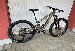 Santa Cruz Bicycles Megatower V2 CC Medium Nickel MY23