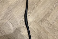 Pivot Cycles Pivot Phoenix Race Low Rise Carbon Lenker MTB 35mm