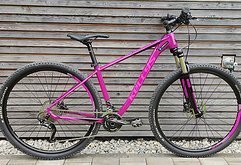 Kellys Desire 50, Größe M