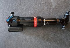 RockShox Deluxe Re:Aktiv Thru Shaft 230 x 57.5mm Dämpfer - Frisch Serv