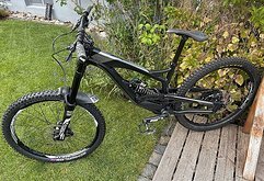 YT Industries Tues - AL - L - frisch komplett geserviced