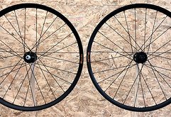 Truebc Alloy Trail/Enduro 30mm 29" Boost Trailmech Hubs Rundspeichen 2,0-1,8