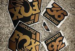 Gabeldecals Fox 36 Factory Aufkleber Satz - Bronze/Gold