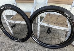 Reynolds XC 289/389 Industry Nine I9 Hydra Carbon Black Label