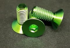 Ti-Suspension TITAN Kettenführungs Schrauben grün M6x15 NEU