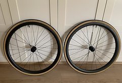Nextie - DT Swiss 350 - Carbon Laufradsatz mit Michelin Powercup