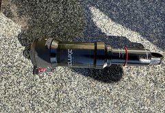 RockShox Deluxe Select+