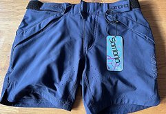 Sombrio Girls MTB Shorts mit Innenhose, Stretchmaterial, Frontreißverschluss, Taschen, Weitenverstellung