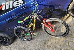 Kona 180mm  27,5 rasta style