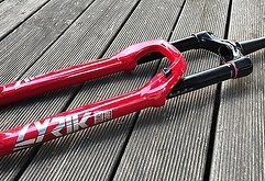 RockShox Lyrik ultimate 29" 170mm charger boost RED, NEU!!