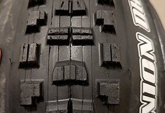 Maxxis DHR II