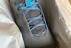 Crankbrothers Stamp Lace Grey/Blue Gr. 44 (10.5)