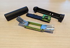 Oneup Components EDC Tool V1