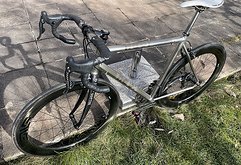 Nevi Stelvio Titan Campagnolo Record Enve SES Tune Rennrad