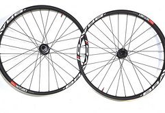 Stans Notubes ZTR Bravo MTB-Carbon Laufradsatz 27,5 Zoll VR 15 x 100 HR 12 x 142 mm