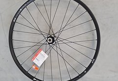 DT Swiss X1700 Spline 20mm 27,5 Laufrad Vorne PS 15x110 Disc Neu