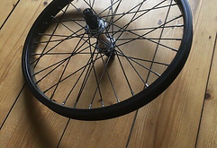 Éclat 18 Zoll BMX Vorderrad mit Éclat „Pulse“ Nabe!