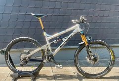 Banshee Rune V2 Enduro Bike | 27,5" | Fox Factory Raceface Hope
