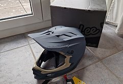 Troy Lee Designs D4 Mips Composite Stealth Gray