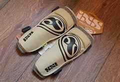 IXS Carve Evo + Gr. M Camel