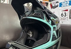 Fox Racing Pro Carbon