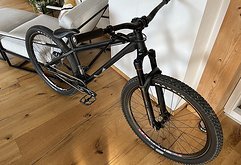 YT Industries Dirt Love