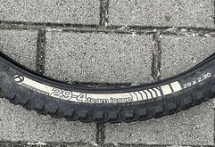 Bontrager 29-4 Team Issue 29x2,30 Reifen