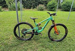 Santa Cruz Bicycles Megatower CC L